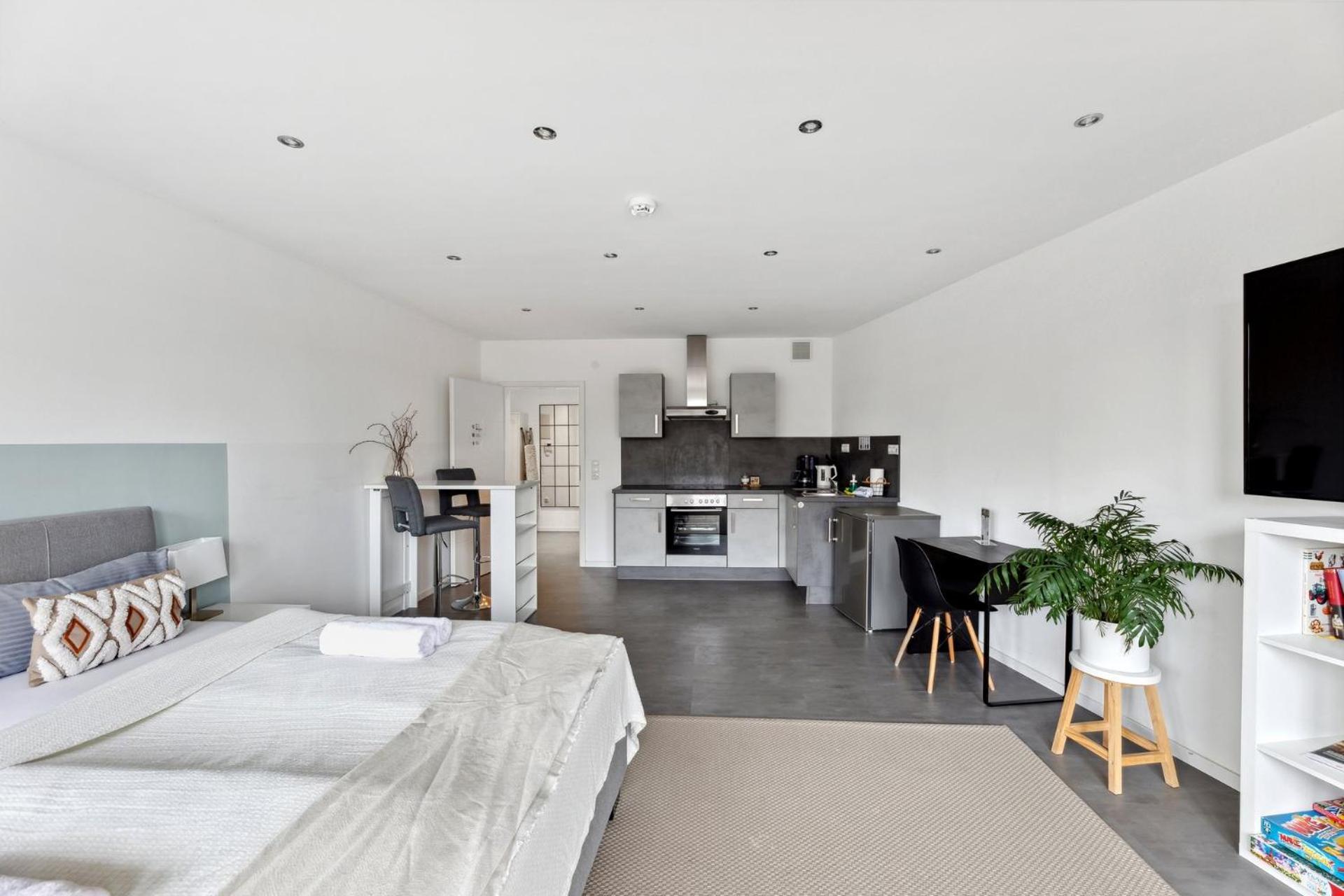 Sali Homes - Charming Studio Apartment In Heart Of Bayreuth With Balcony Eksteriør bilde